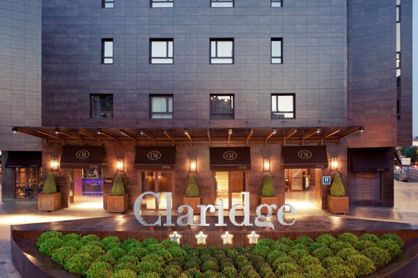 Entrada Hotel Claridge